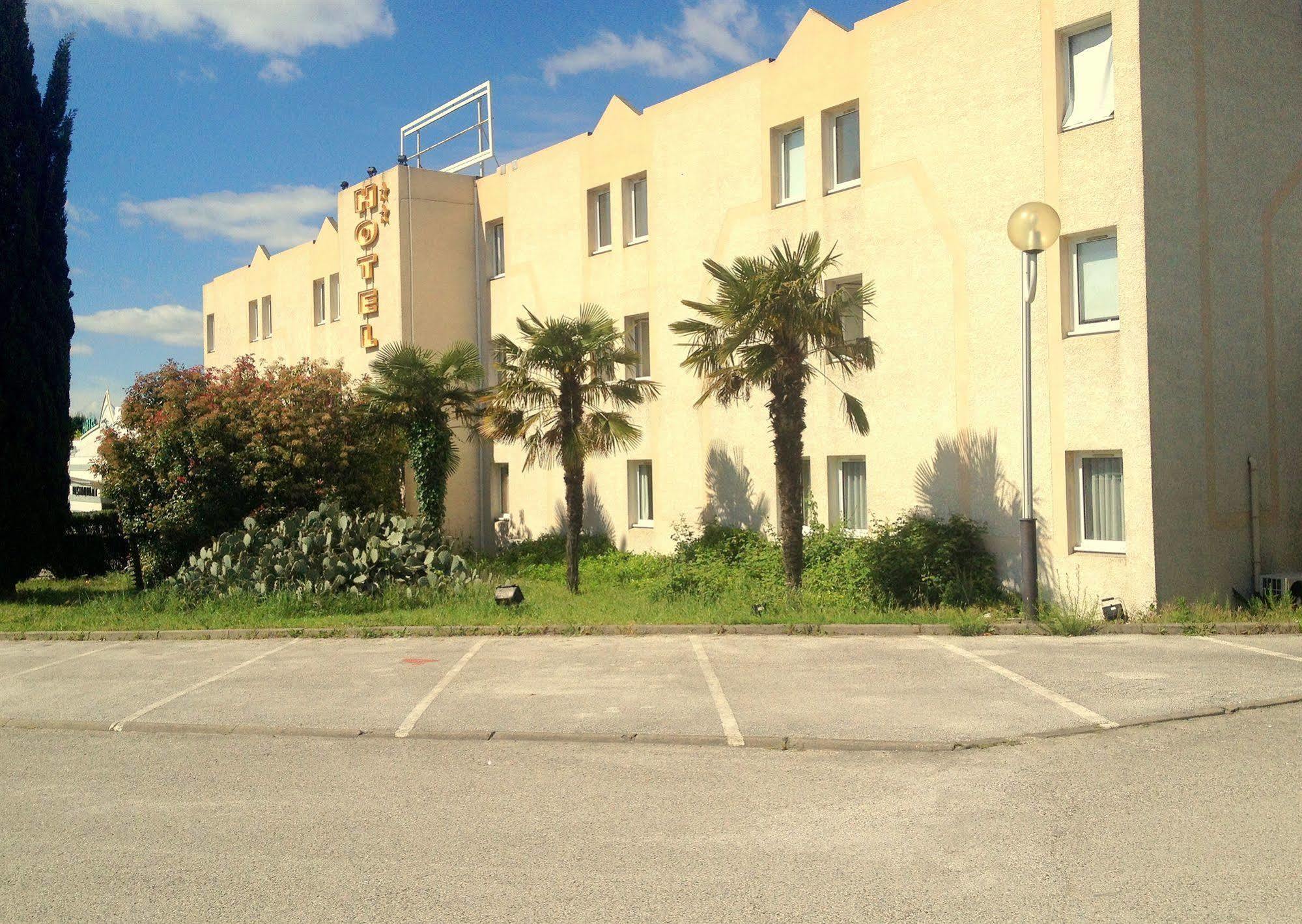 L'Escale D'Ales Hotel Bagian luar foto